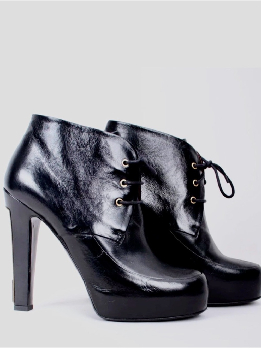 CHANEL Black Leather Logo Heel Lace-Up Platform Ankle Boots - Picture 15 of 15